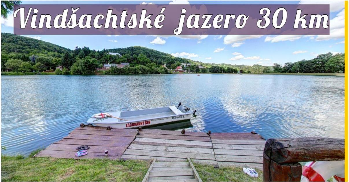 Ezathouse Devicie Hotel Krupina Bagian luar foto